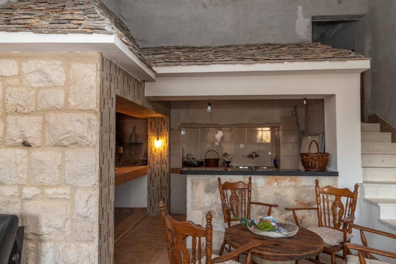 Eden Mediterranean House Vrsine Buitenkant foto
